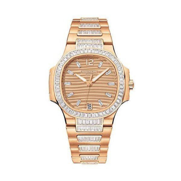 Patek Philippe Nautilus 7014/1R-001 33.6Mm 18K Rose Gold Ladies Watch